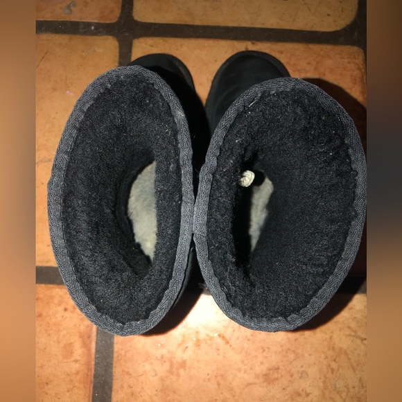 Ugg Snow Boots - Picture 3 of 8